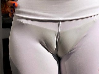 SURPREENDENTE Broad in the beam Mamas Naturais n CAMELTOE enorme, Teen loira Latina!