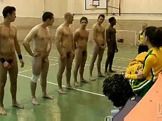 ينادون هل تبحث عن مثالية الرجل في CFNM فيد