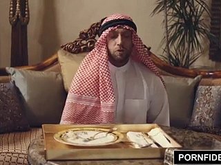 moglie araba punita dal marito