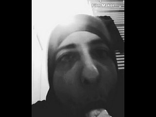 โมร็อกโก Hijabi เพื่อนสนิท Deepthroat