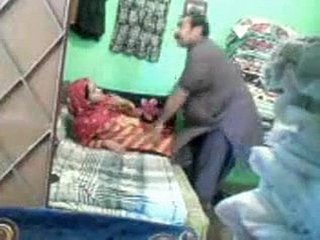 Trưởng thành cặp đôi Pakistan vào một quái nhanh trong cửa hàng