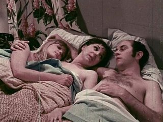 継母ティーチセックス彼女の処女継娘
