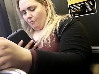 DAMA 루이 gordita 엔 버스