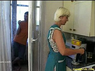 Uwiedziony w kuchni