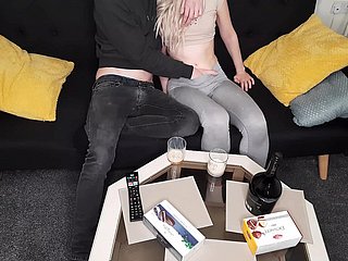 Bir Ukraynalı mülteci ile randevudan sonra thumbnail sketch kez seks