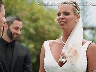 Bridezzilla: A Fuckfest ในงานแต่งงานตอนที่ 1 - Phoenix Marie, Sally D'Angelo / Brazzers / Stream เต็มจาก