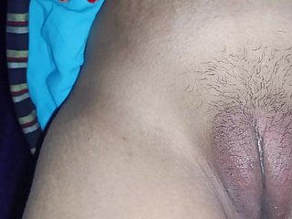Meri chut ki garmi se lund pe dhua nikalnye lagi sardi bohot tand de rahi hai hai hai