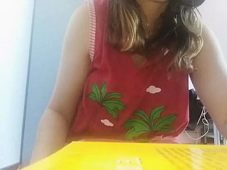Ikram dari Casablanca, Maghribi, melancap panas 2021