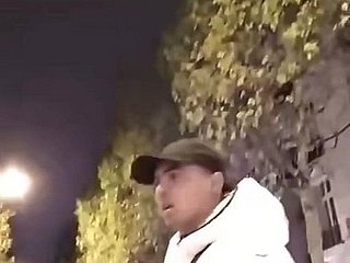 موروکو ٹورکنگ کے 3 گرلز عوام میں گدا دکھا رہے ہیں