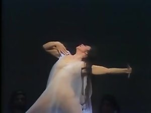 opera Çıplak dans