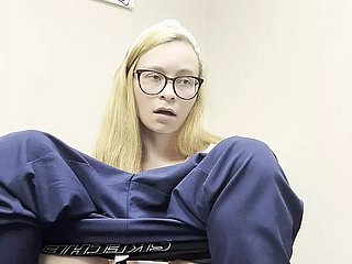 Poor Nurse Pussy Represent geile hete blonde milf