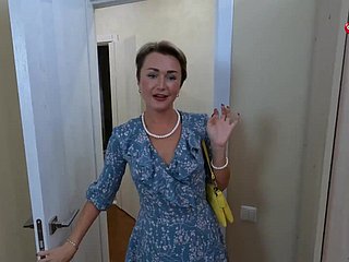 Yeterli paranız varsa, bu yetenekli MILF region anal crust verecektir