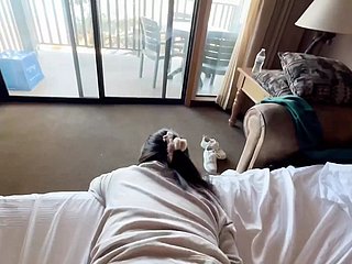 XXXMAS 2023을 축하하기 위해 우리는 Chubby Endure Lake의 호숫가 오두막에서 fucked