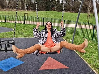 Frech auf dem Spielplatz