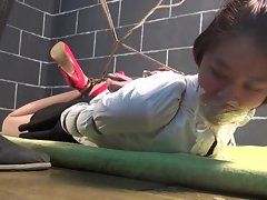 동쪽의 비밀? 미츠코는 말할 기운 다!