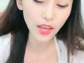 चीनी मॉडल एमआईएलए घर पर हैंडजॉब सुंदर सेक्सी 36D36D