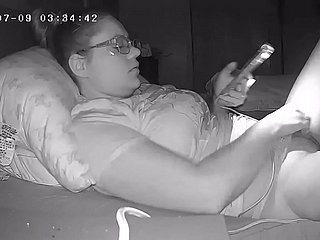 Voluptueuze bimbo maakt glaze voor vriendin go to meet one's Maker betrapt wordt op verborgen camera