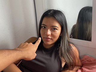 abang tiri saya menggoda saya dan kami akhirnya bercinta