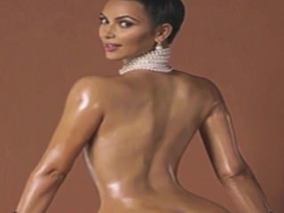 Kim Kardashian play a joke on see!