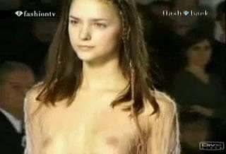 افوہ - lingerie کے رن وے شو - ٹی وی پر - - تالیف کے ذریعے اور عریاں دیکھو