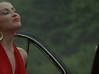 TBによってカプリッチョ（1987）イタリアのソフトコア