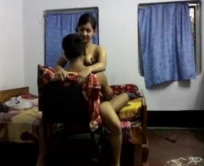 Desi tuisyen swasta man of the cloth Panna versed fuck remaja lain