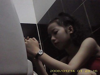 Cams tersembunyi toilet vietnam 2